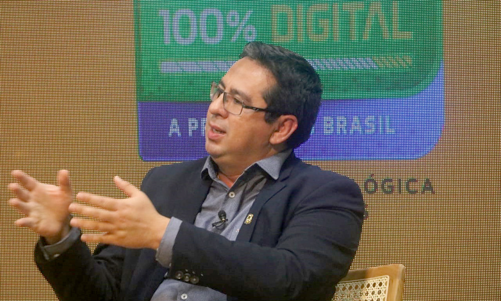Secretário de Comunicação, Élcio Mendes, acredita que formato digital deve permanecer mesmo a feira voltando a ser presencial 